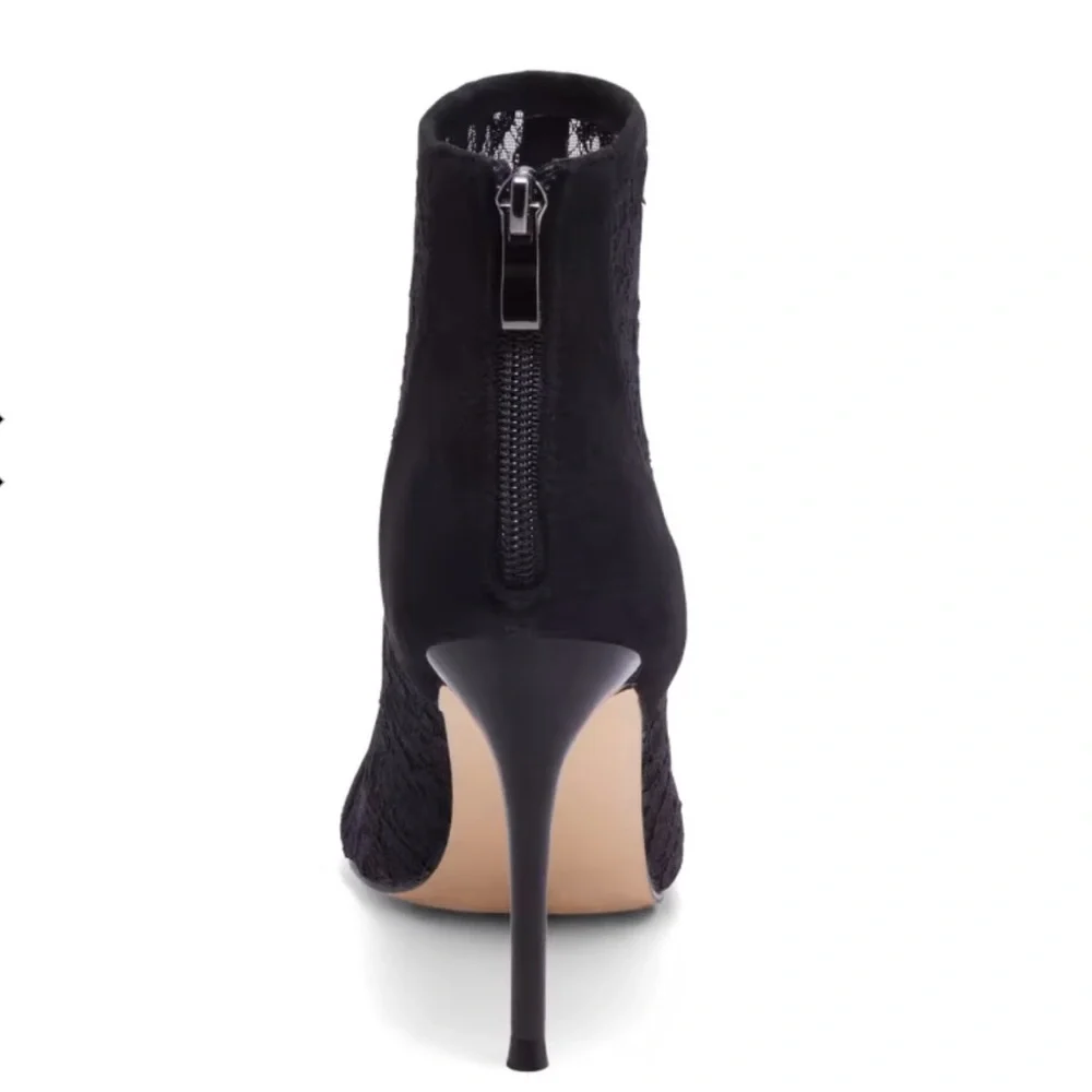 NWT New York & company Bria Lace Bootie size 7
