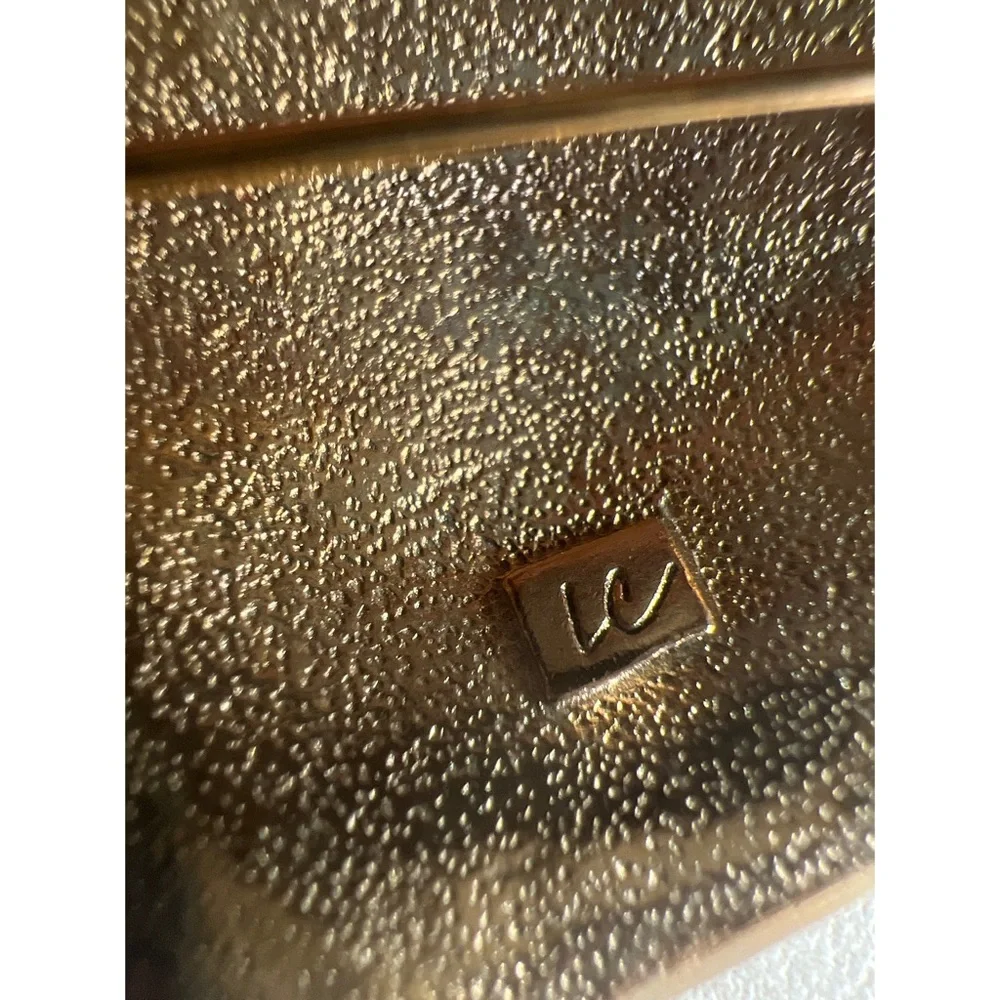 Liz Claiborne lc signed