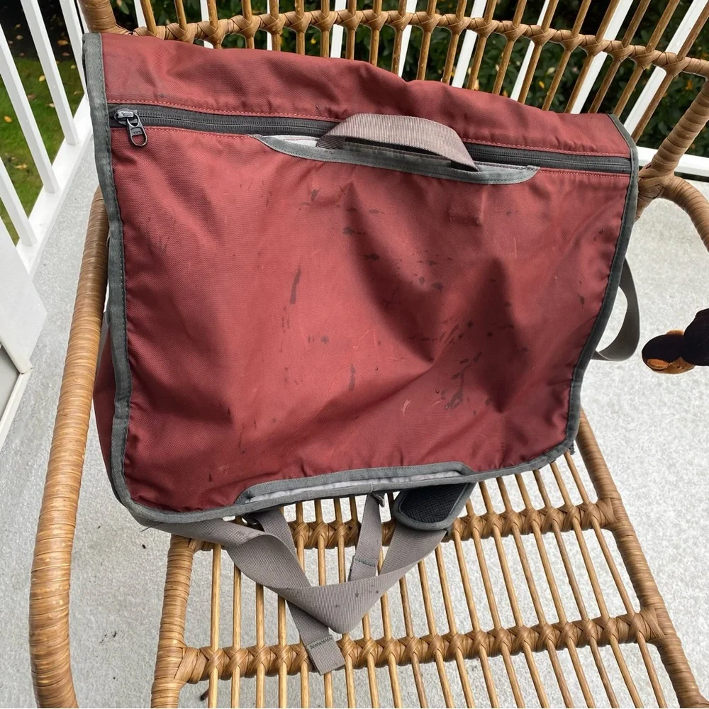 Timbuk2 preowned exterior