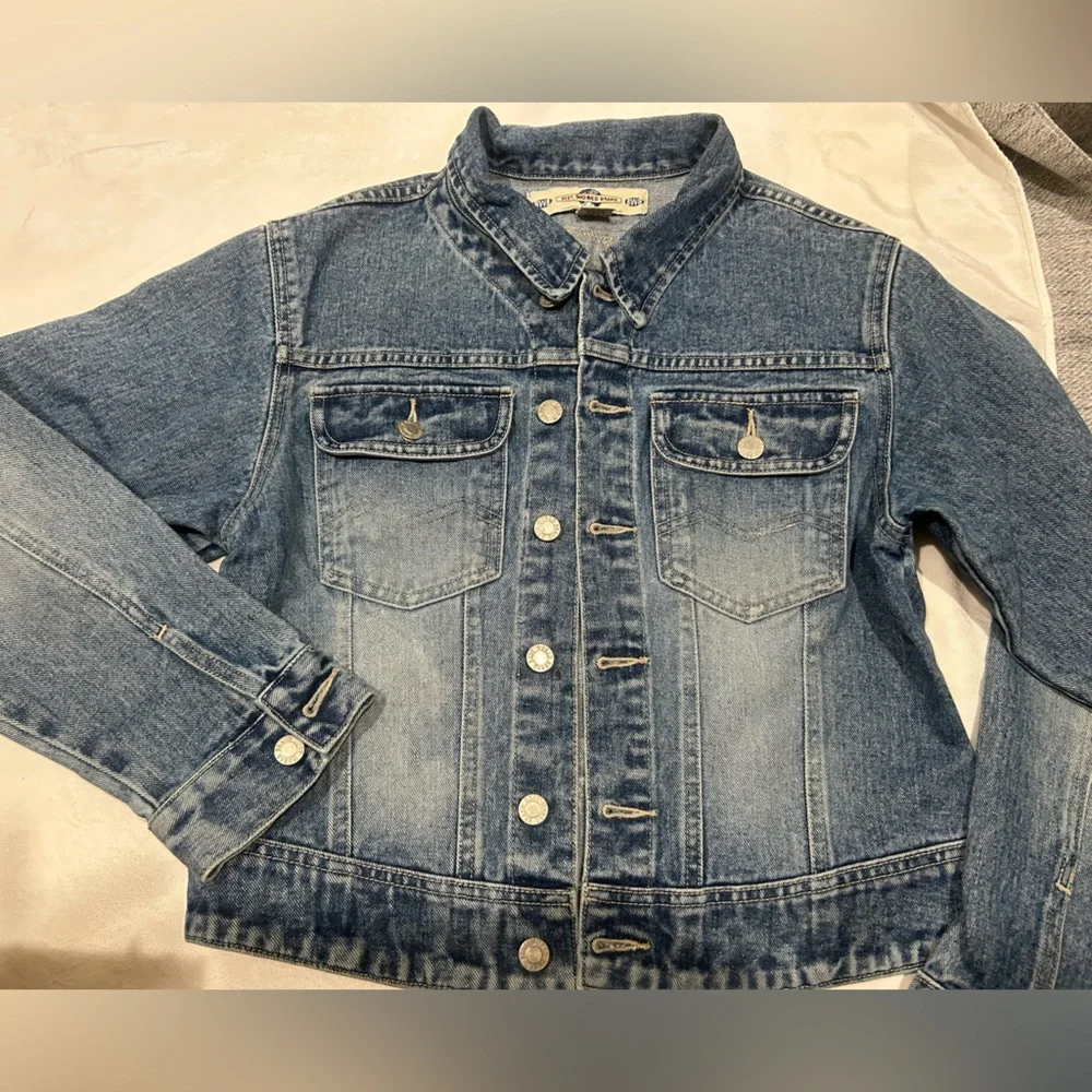 Best World Brand jacket size