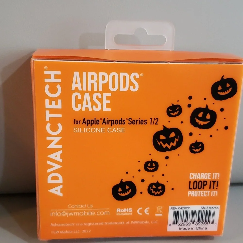 APPLE Airpods Series 1/2 Pumpkin case cover NWT