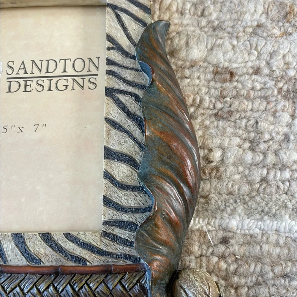 Sandstone Designs 5x7 Gorgeous Designer Frame