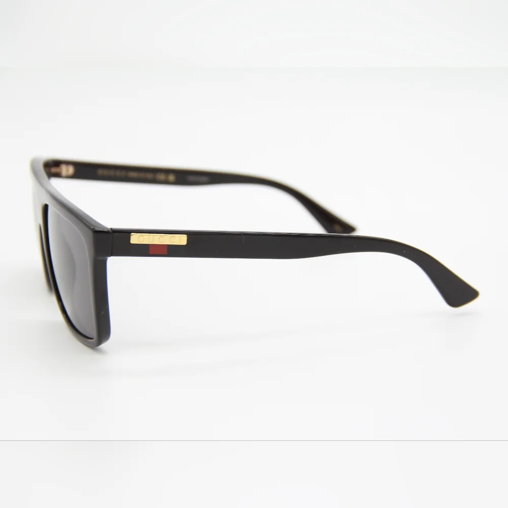 Gucci items socket gender