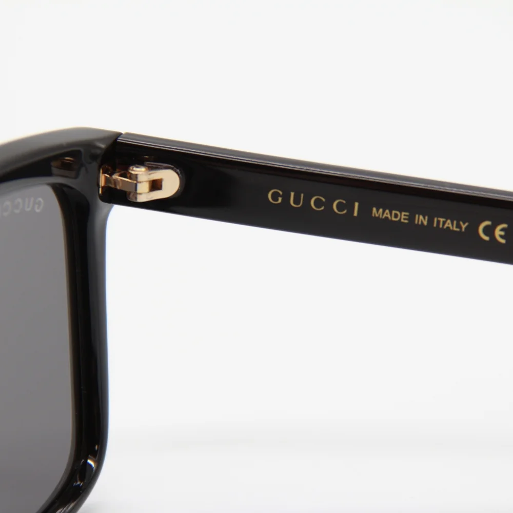 Gucci items plastic gg0748s