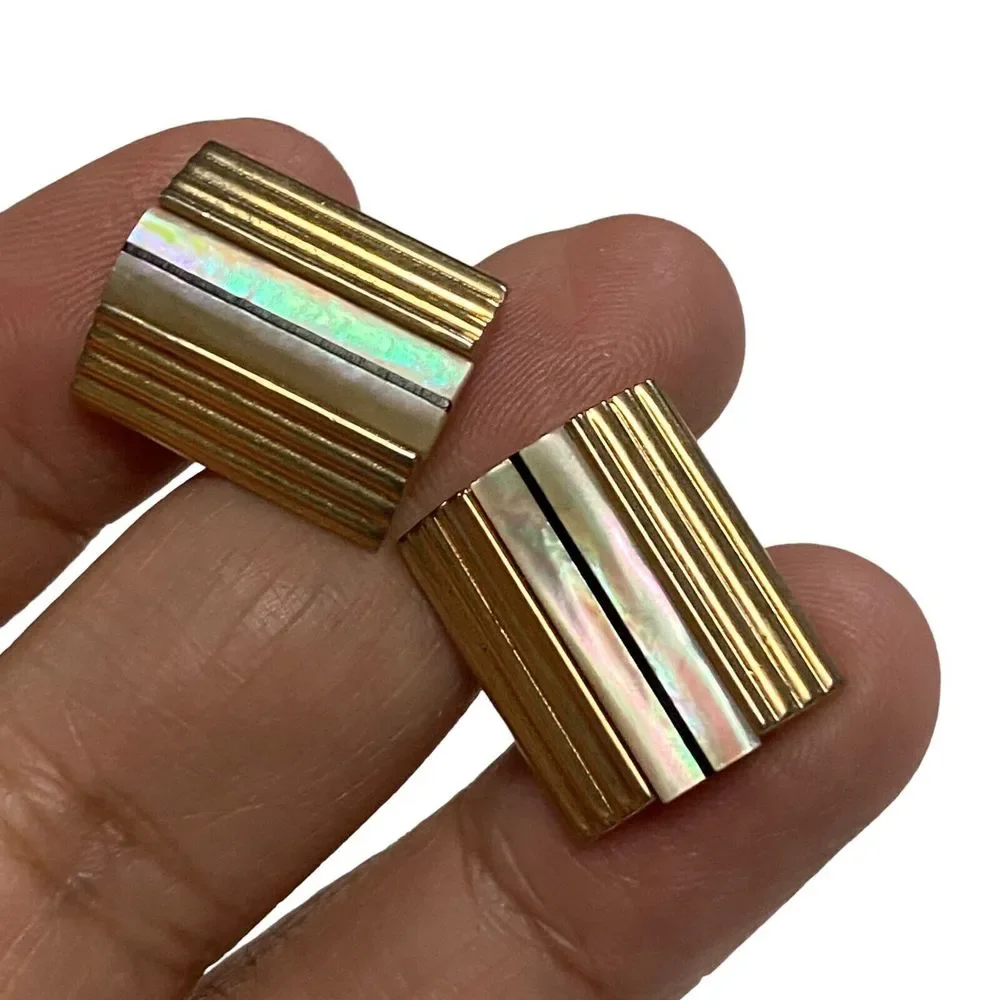 Vintage Mens Gold Tone Signed SWANK Mother Of Pearl Inlay Cufflinks Ribbed MCM