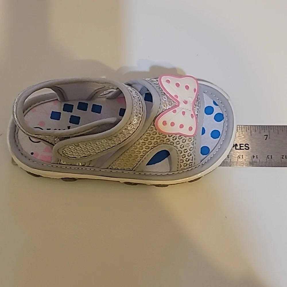 Little Star Silver Sequins White Pink Bow Strap Sandals Squeek Shoes, Size 6