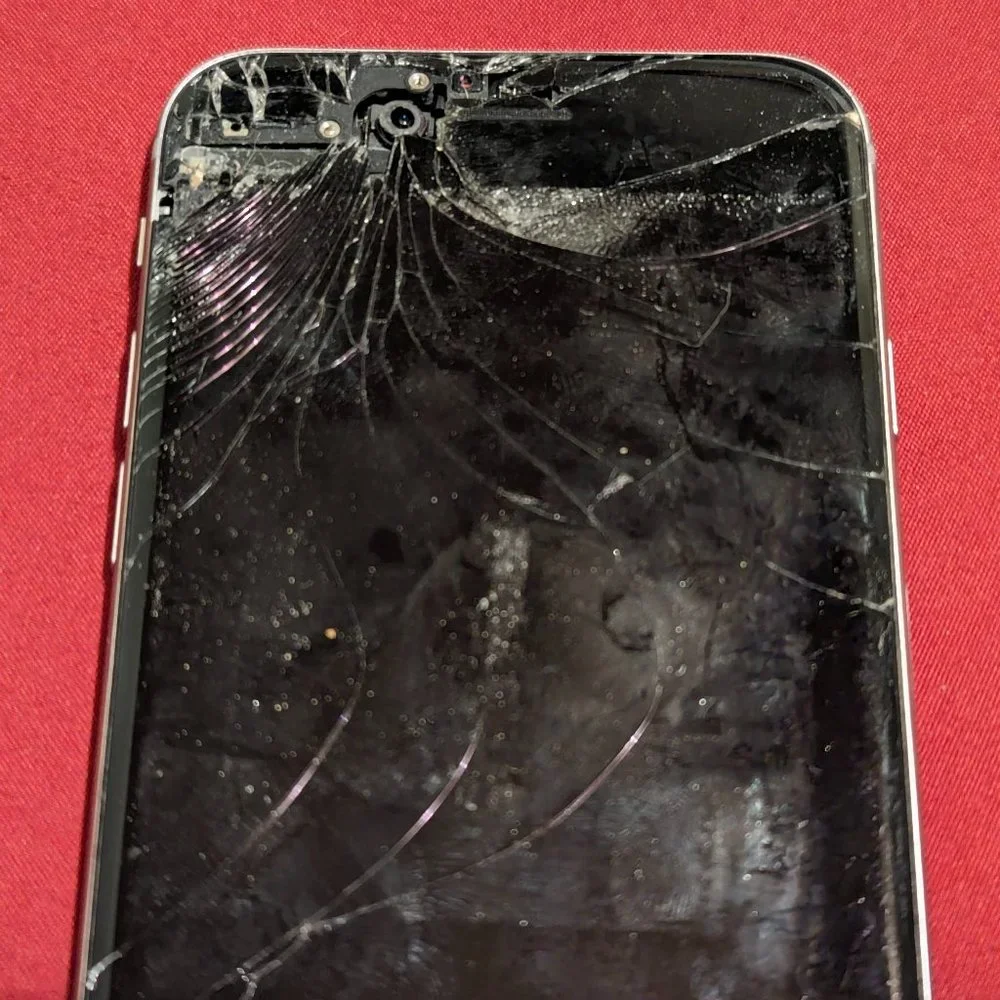 iPhone 6 (A1549) - 64 GB #37 (For parts)***