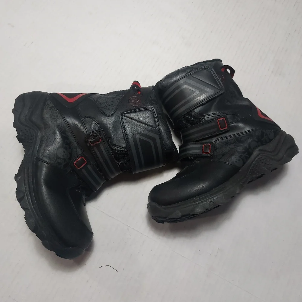 Airwalk red black