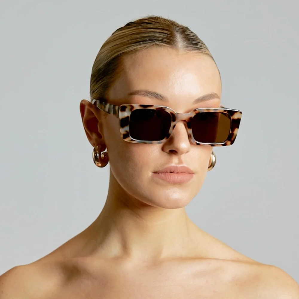 BOGO! The Paige Sunglasses Tortoiseshell rectangle Y2K style - Boutique NEW