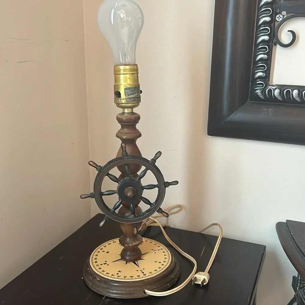N/A no vintage lamp