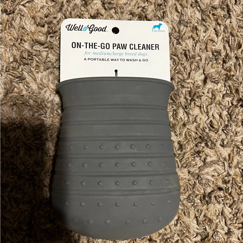 Well & Good - On the go Paw Cleaner