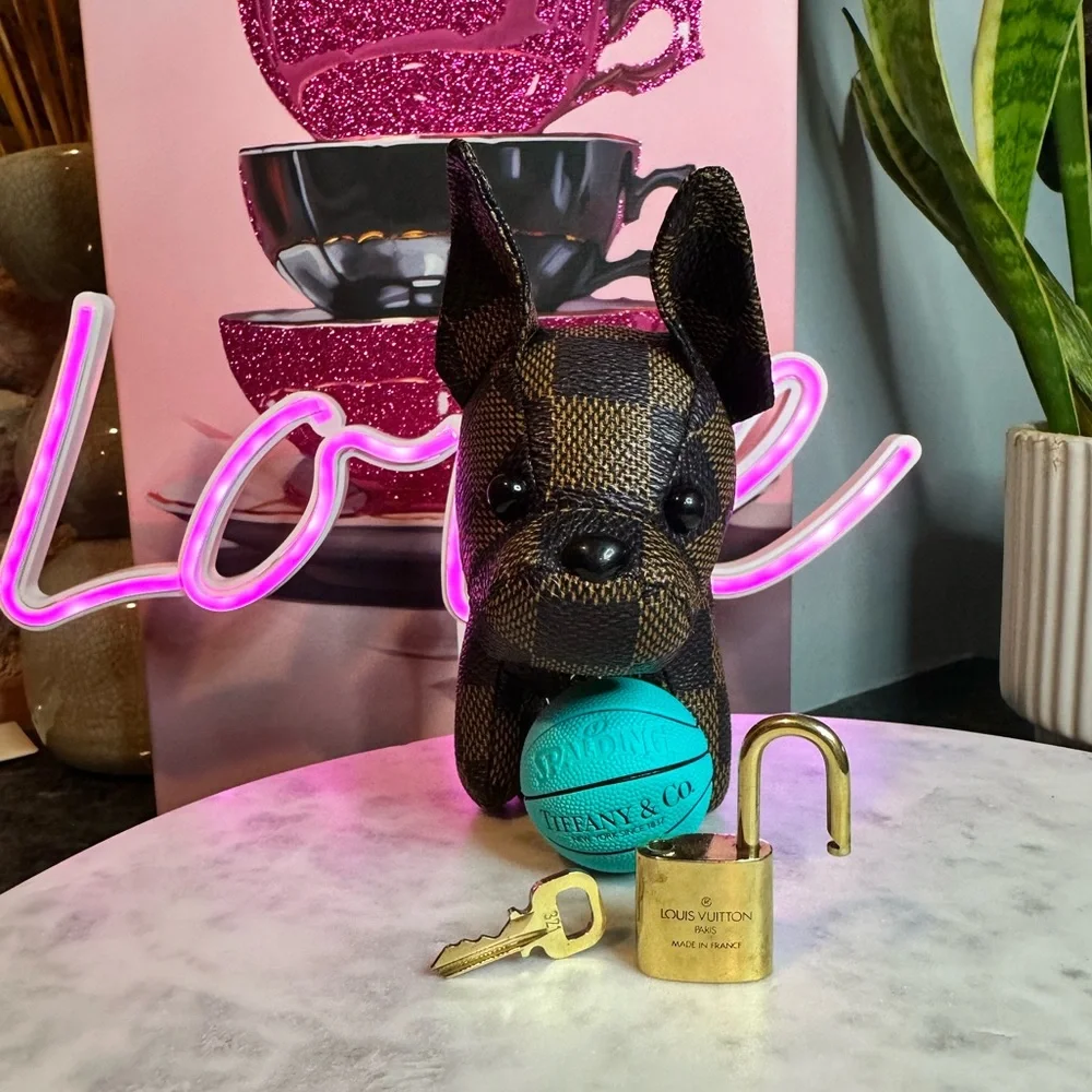 Louis Vuitton Lock & Key 321