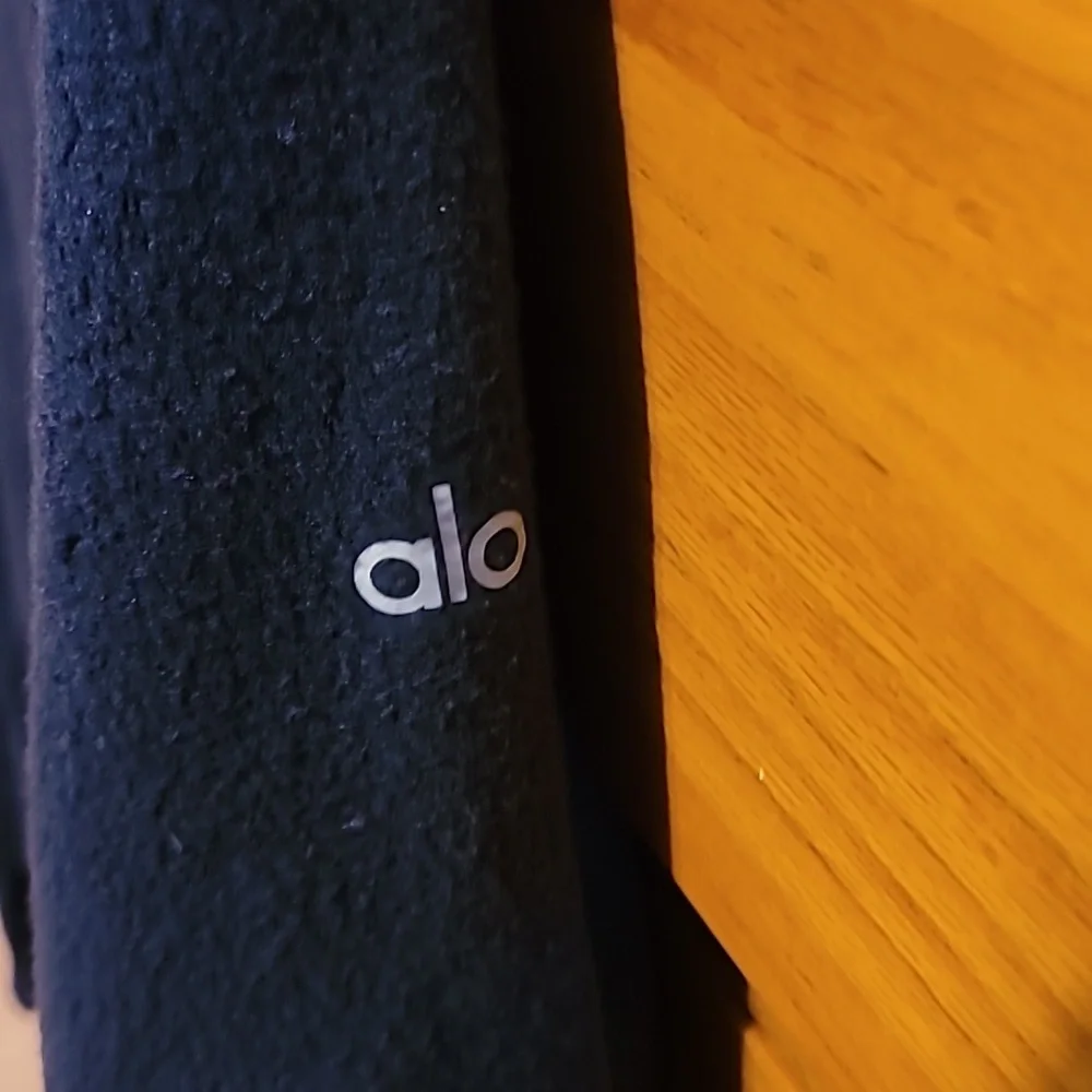 ALO Yoga total two