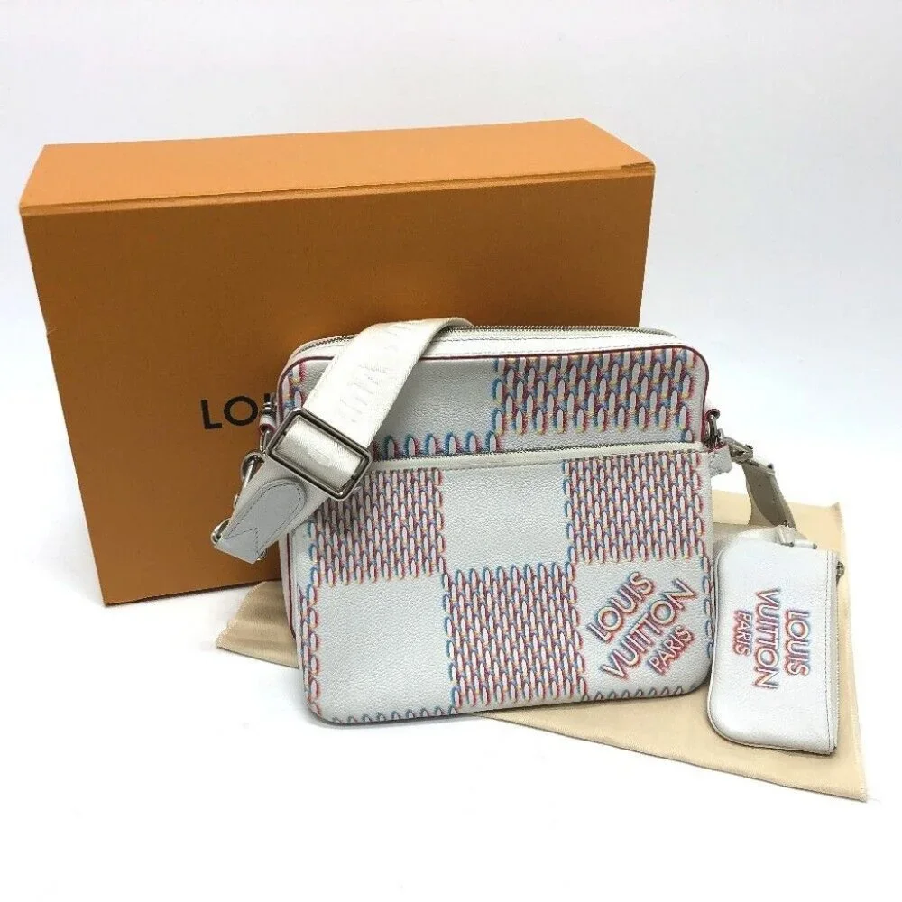 Auth LOUIS VUITTON M20665 damier giant spray Trio-Messenger Bag Shoulder Bag