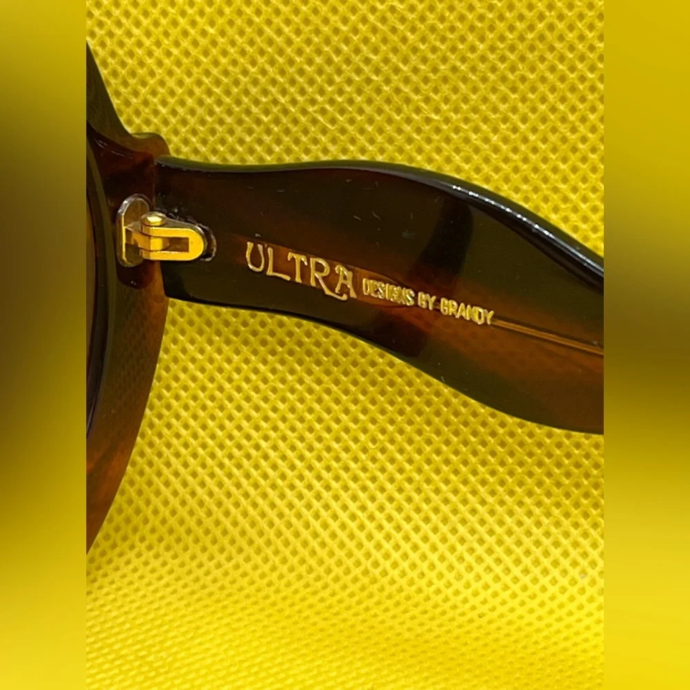Vintage 1960s Ultra Designs by Brandy Oversized Round Sunglasses Sundan Style