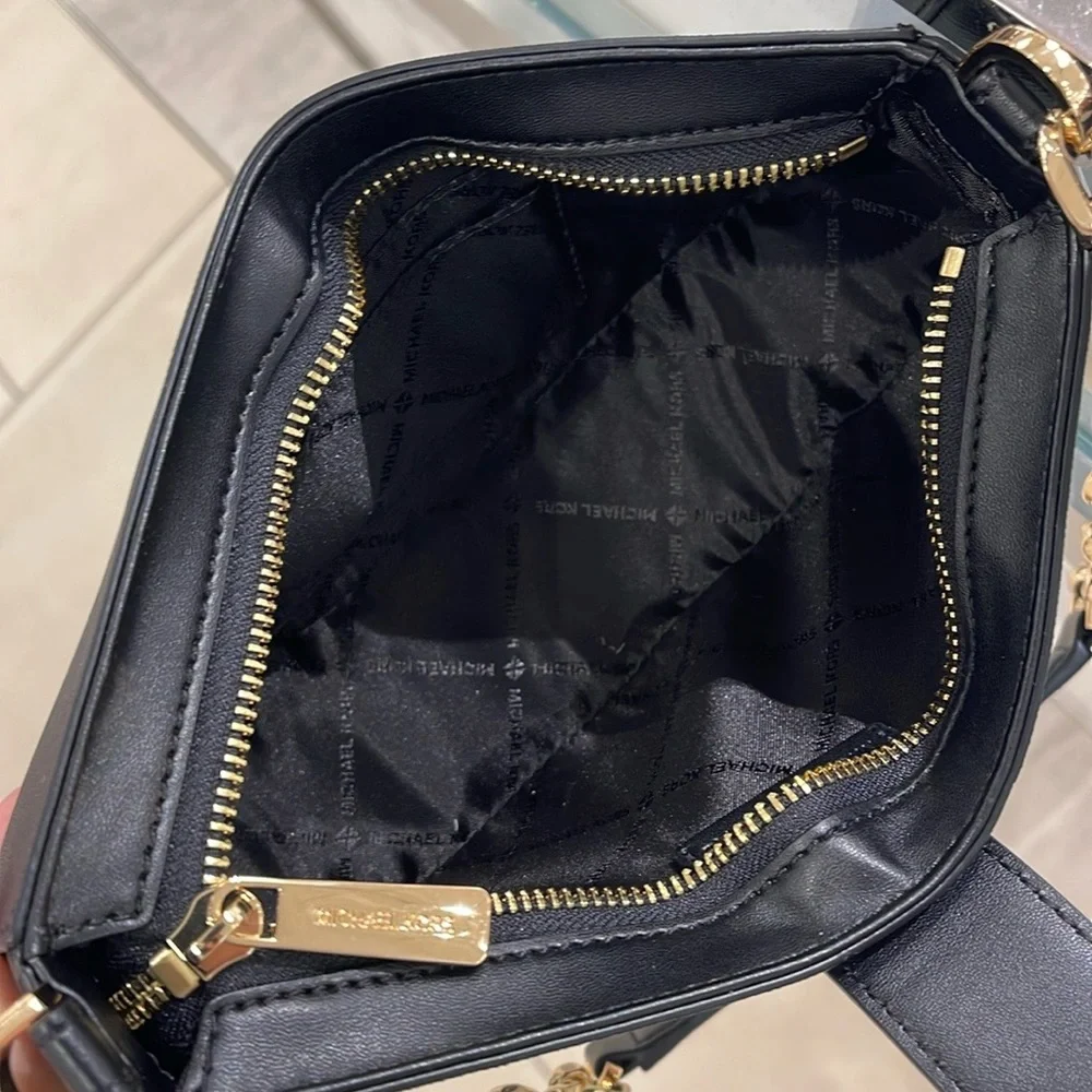 MICHAEL KORS Carmen Small Shoulder Bag Black  NWT
