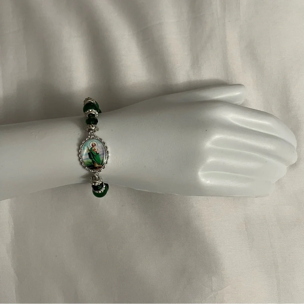 N/A jude saint brazalete