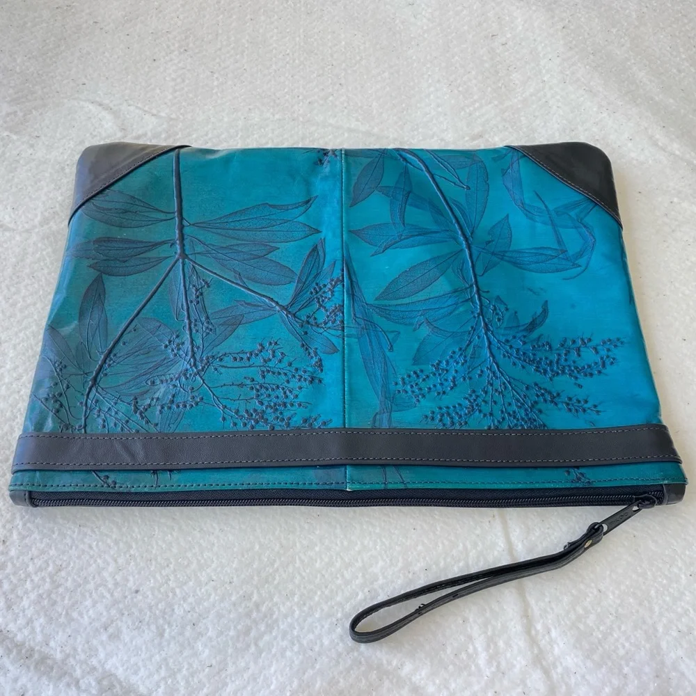 Leaf Leather Inc stunning handmade