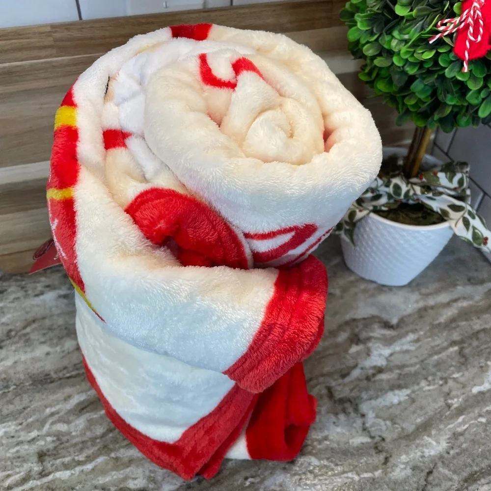 Hallmark christmas cuddles
