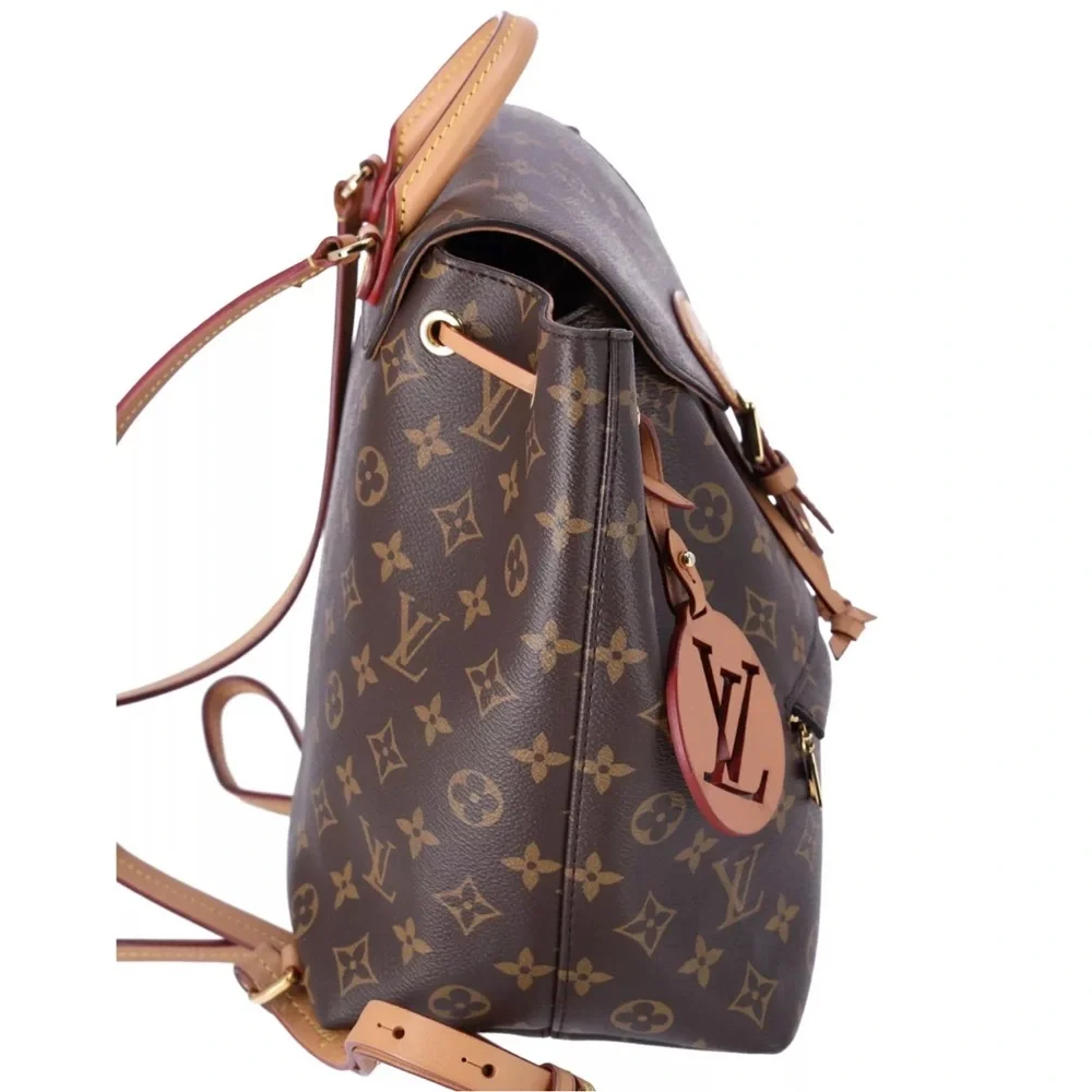 Louis Vuitton width 10 surface