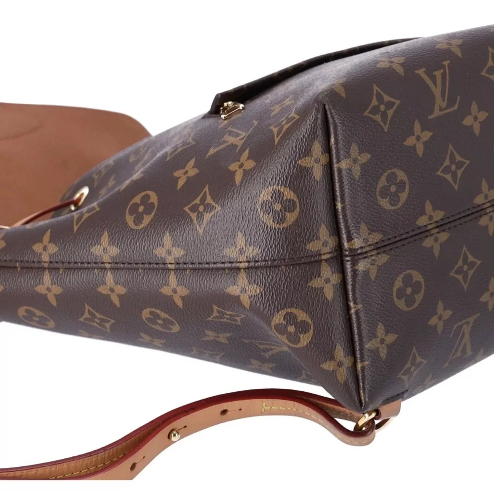 Louis Vuitton details darkened