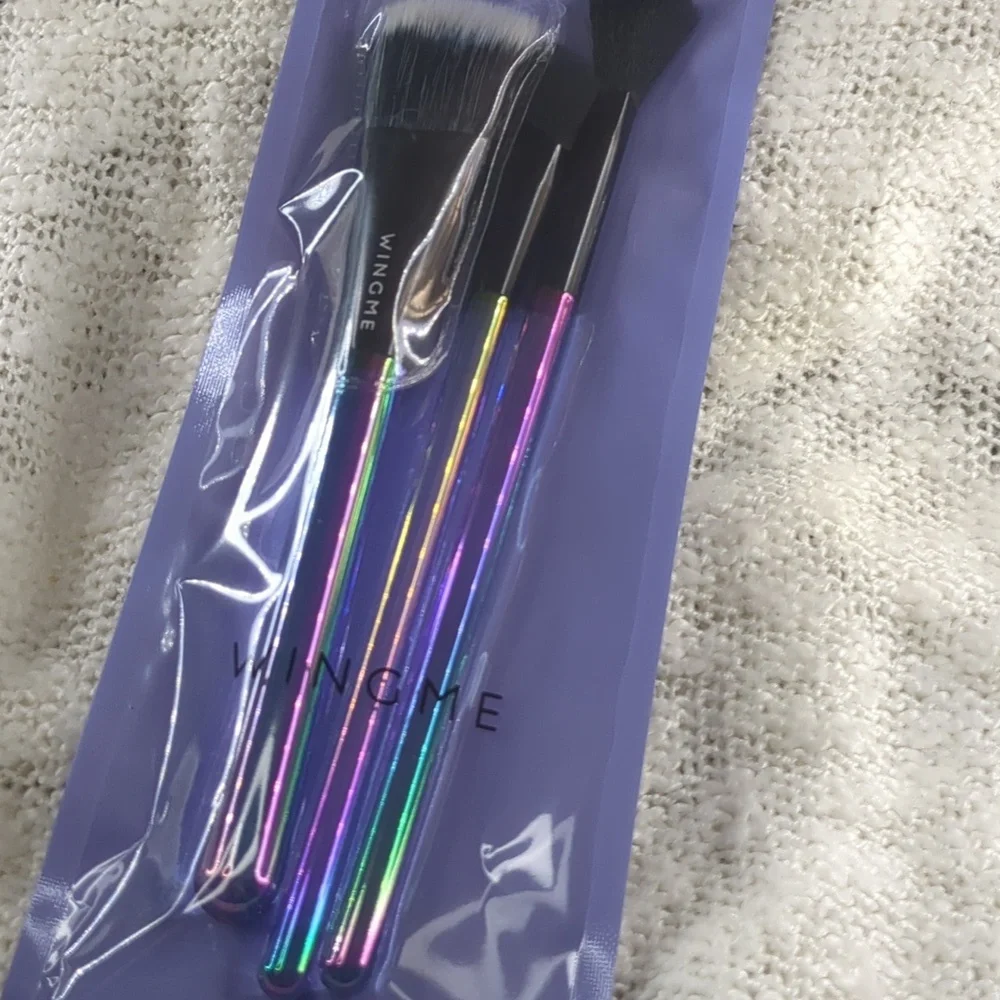 WingMe cosmetics halo