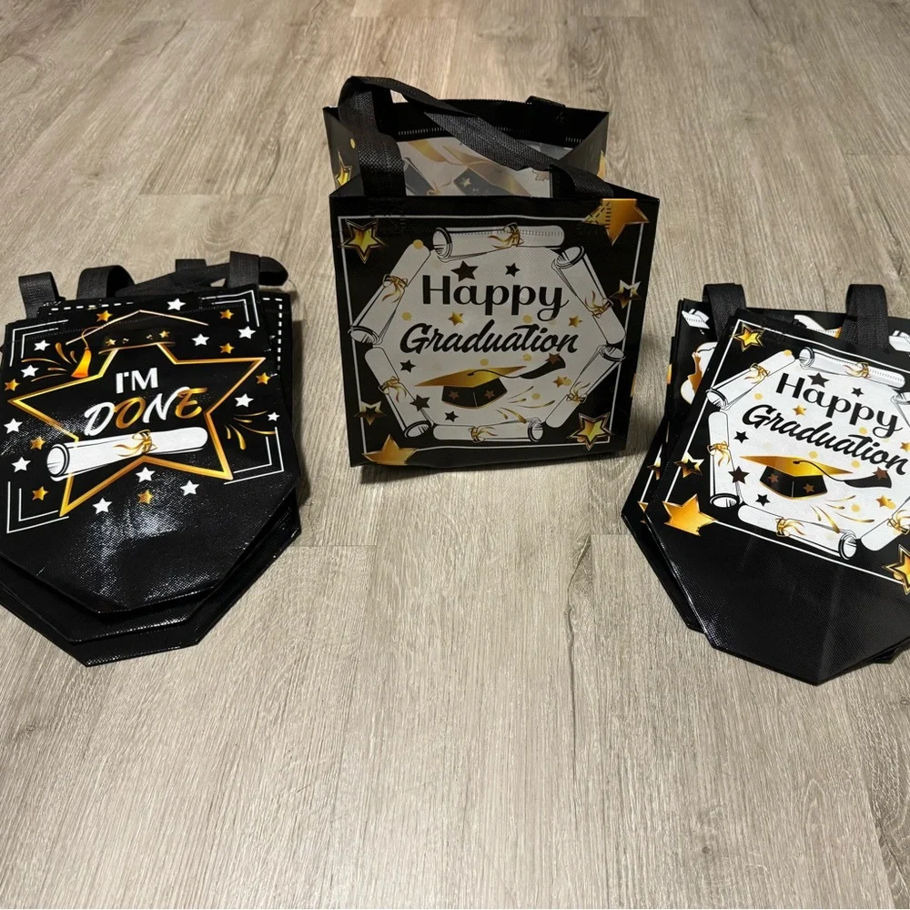 ***2/$15*** 10pack graduation plastic gift bags