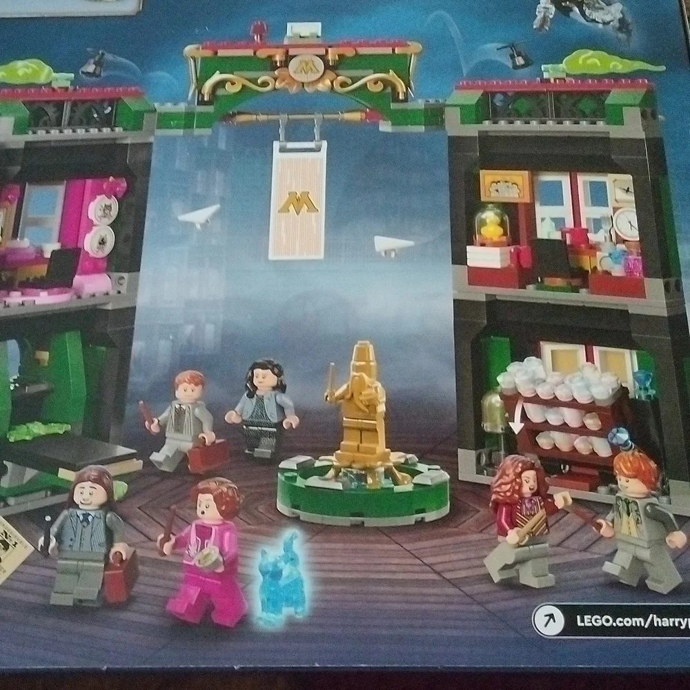 Lego scale scenes more