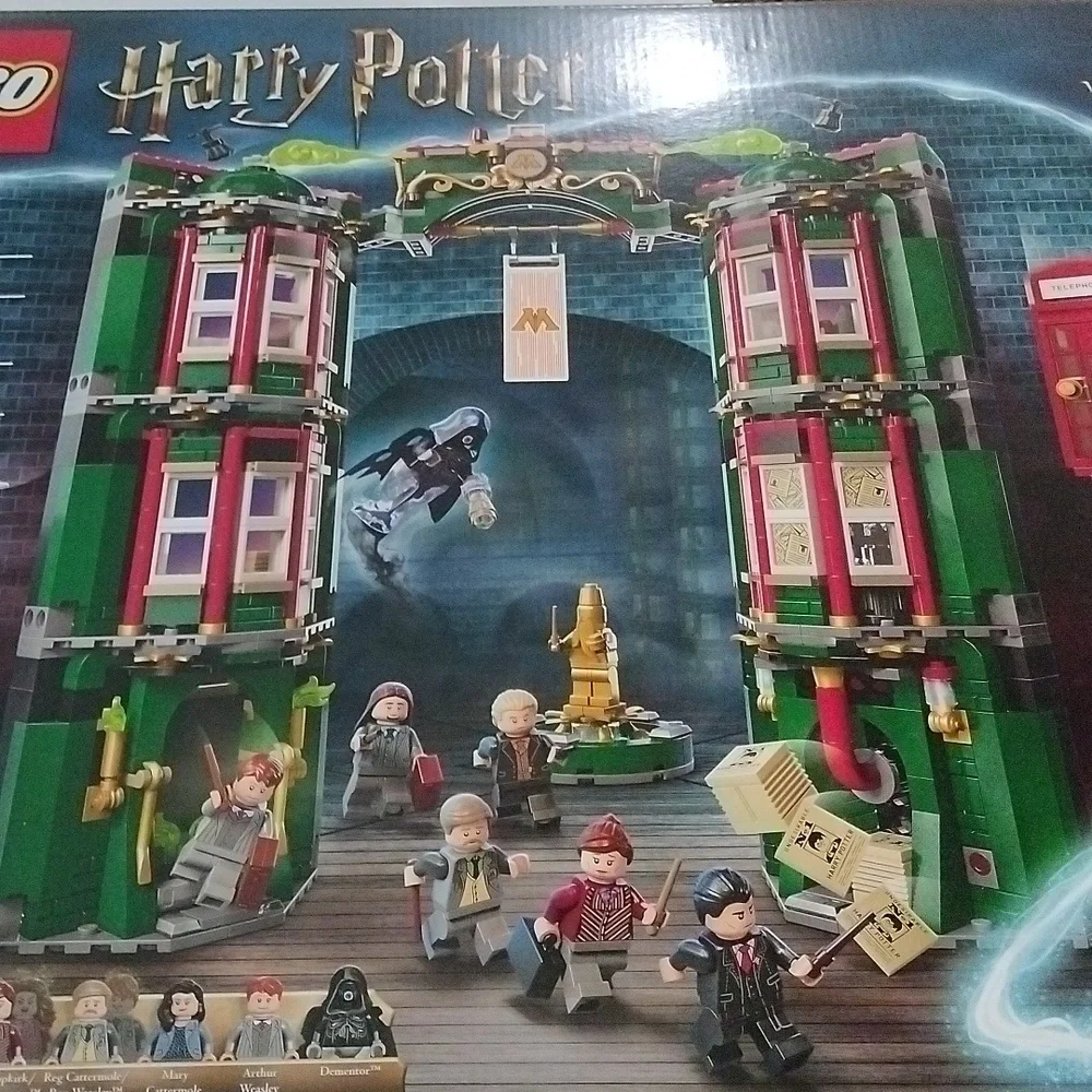 Lego reg facade without