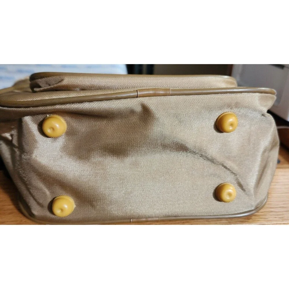 Vintage Samsonite Carry On Bag Adjustable Shoulder Strap Safari Tan 10.5” X 9”