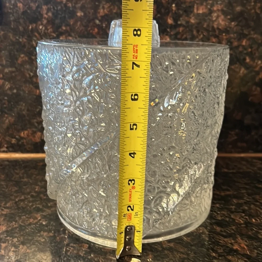 Mid-Century Modern textured Lucite ice bucket in the style of Wilardy ci…