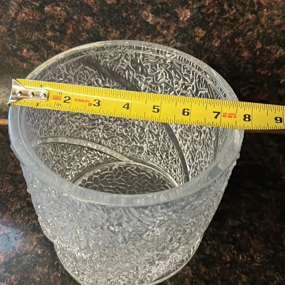 Mid-Century Modern textured Lucite ice bucket in the style of Wilardy ci…