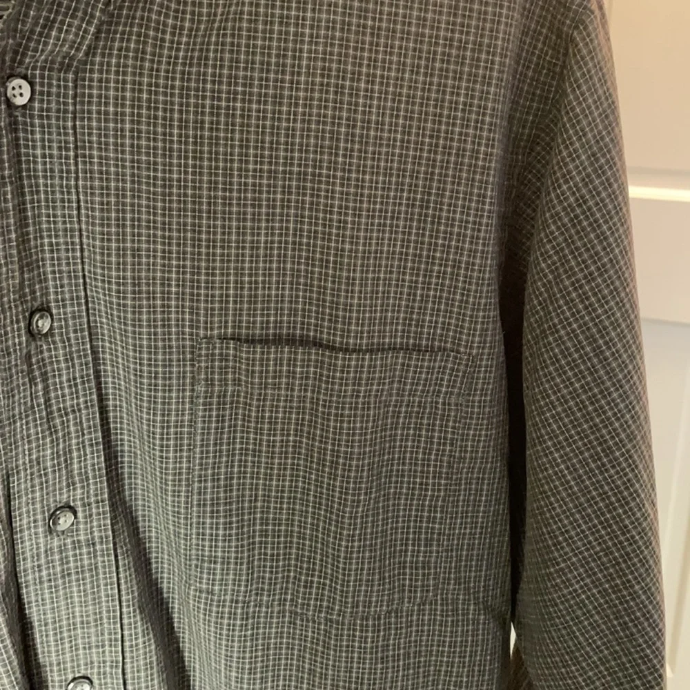 Van Heusen pit 24