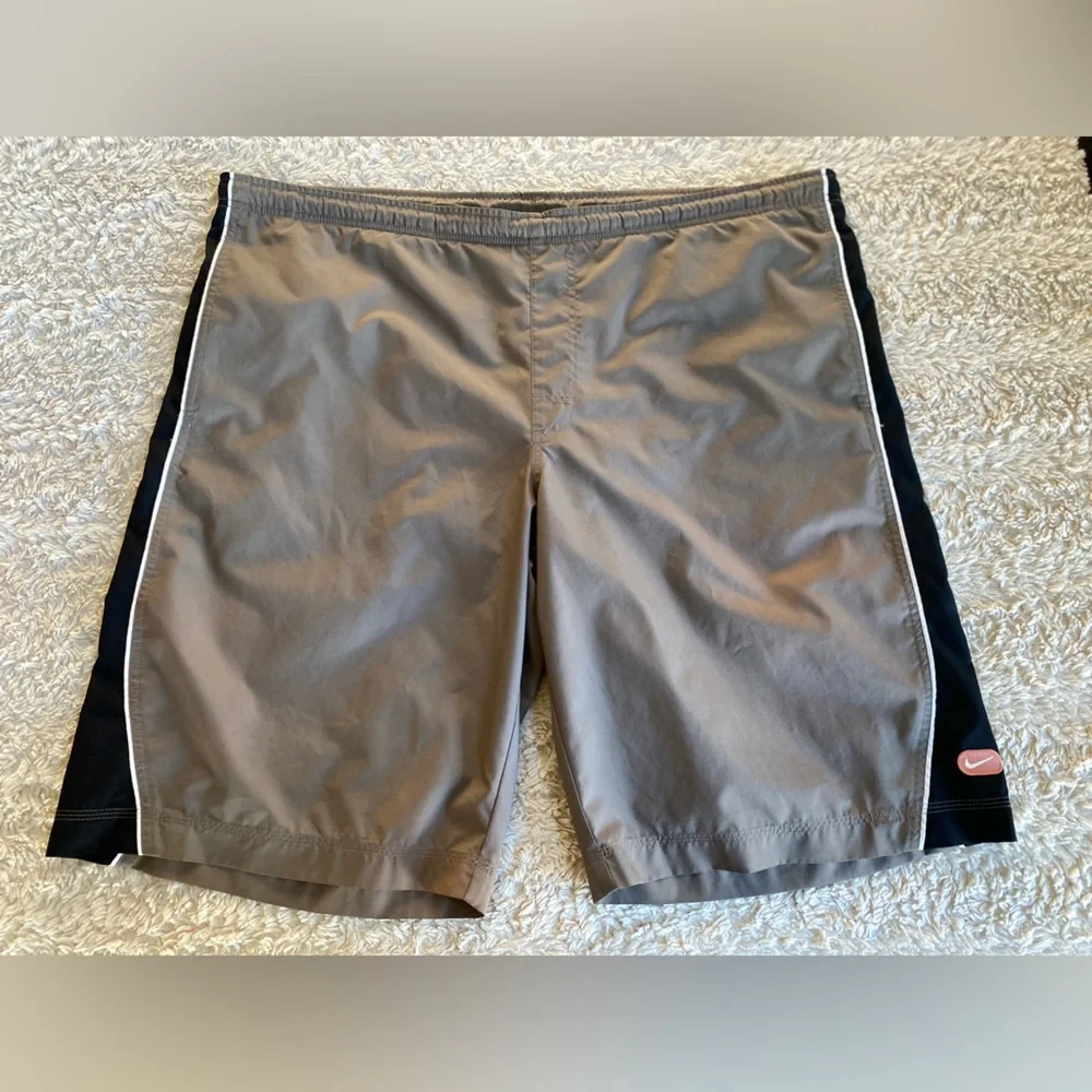 Nike brown black