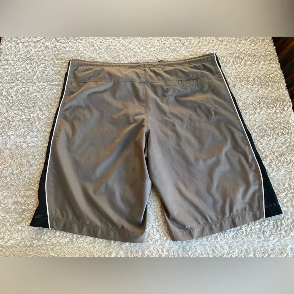 Nike brown black
