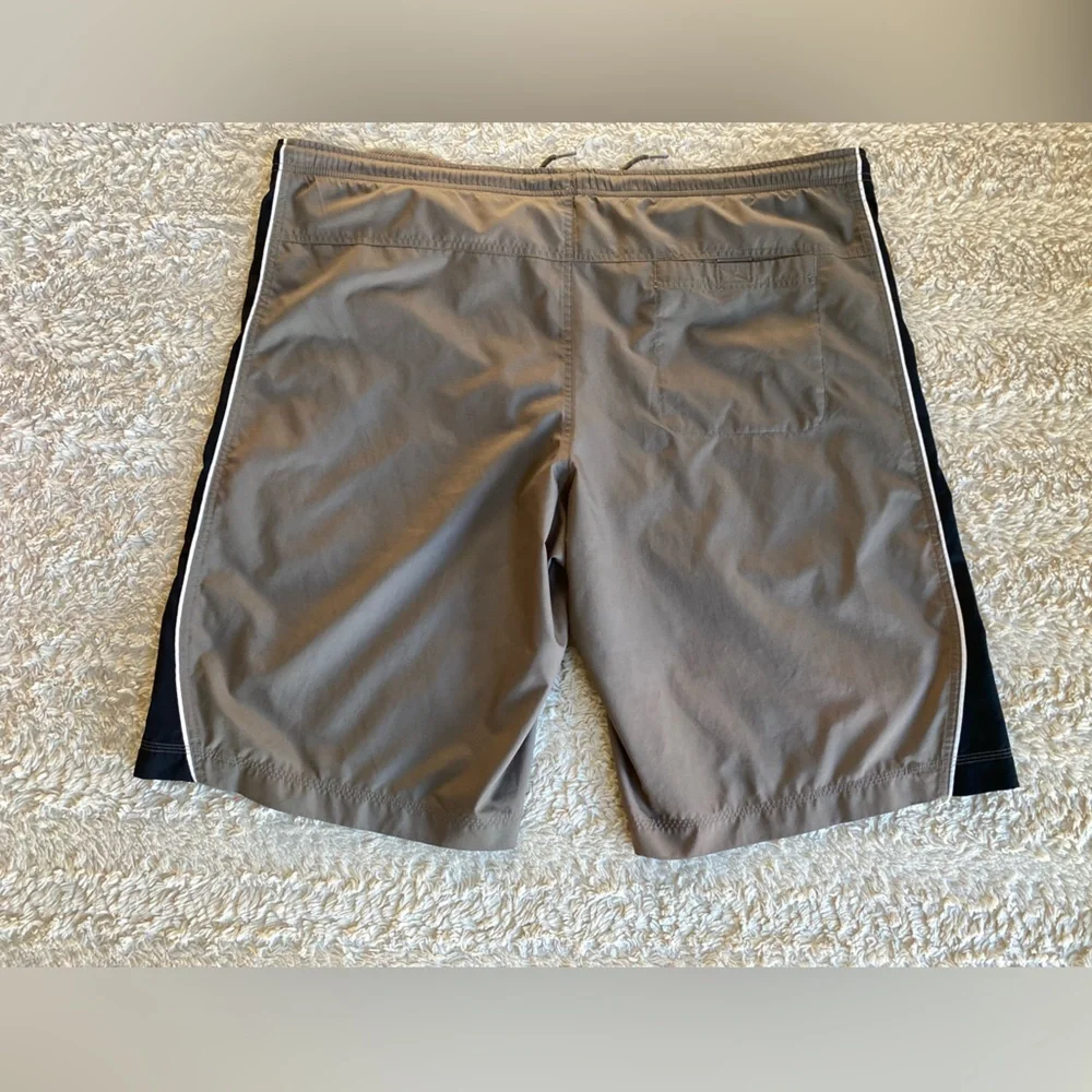 Nike brown black