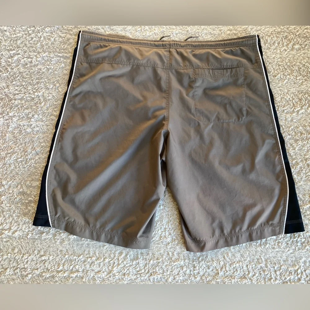 Nike brown black