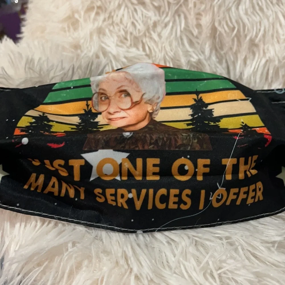 New set/2 Golden Girls face masks