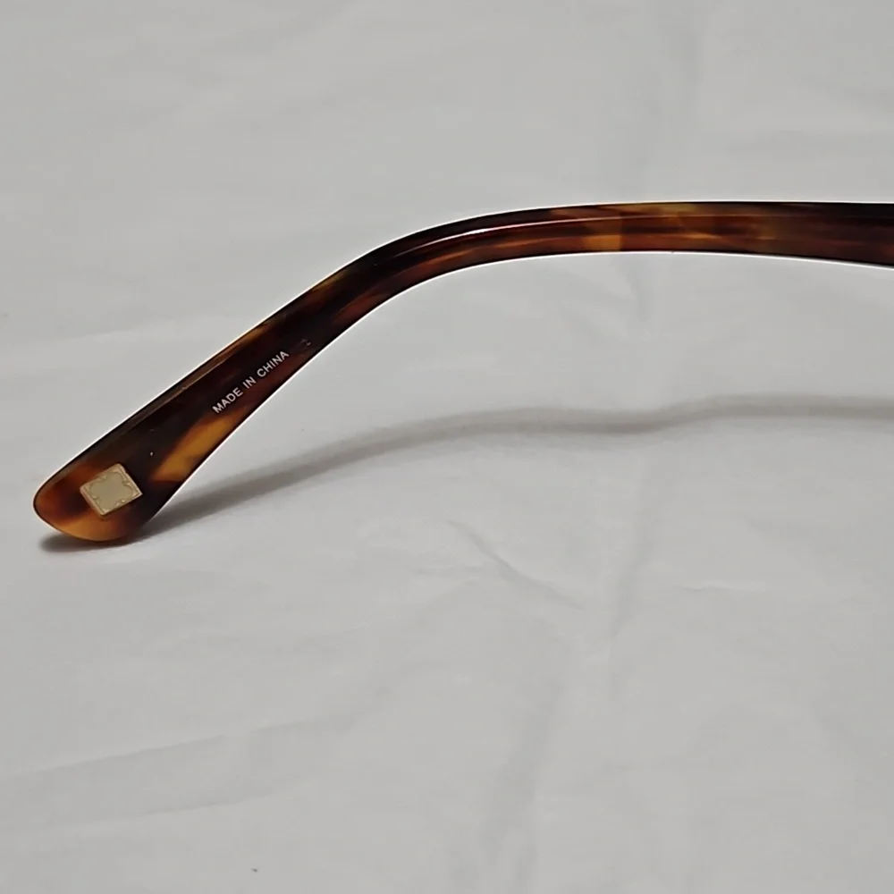 Liz Claiborne liz claiborne