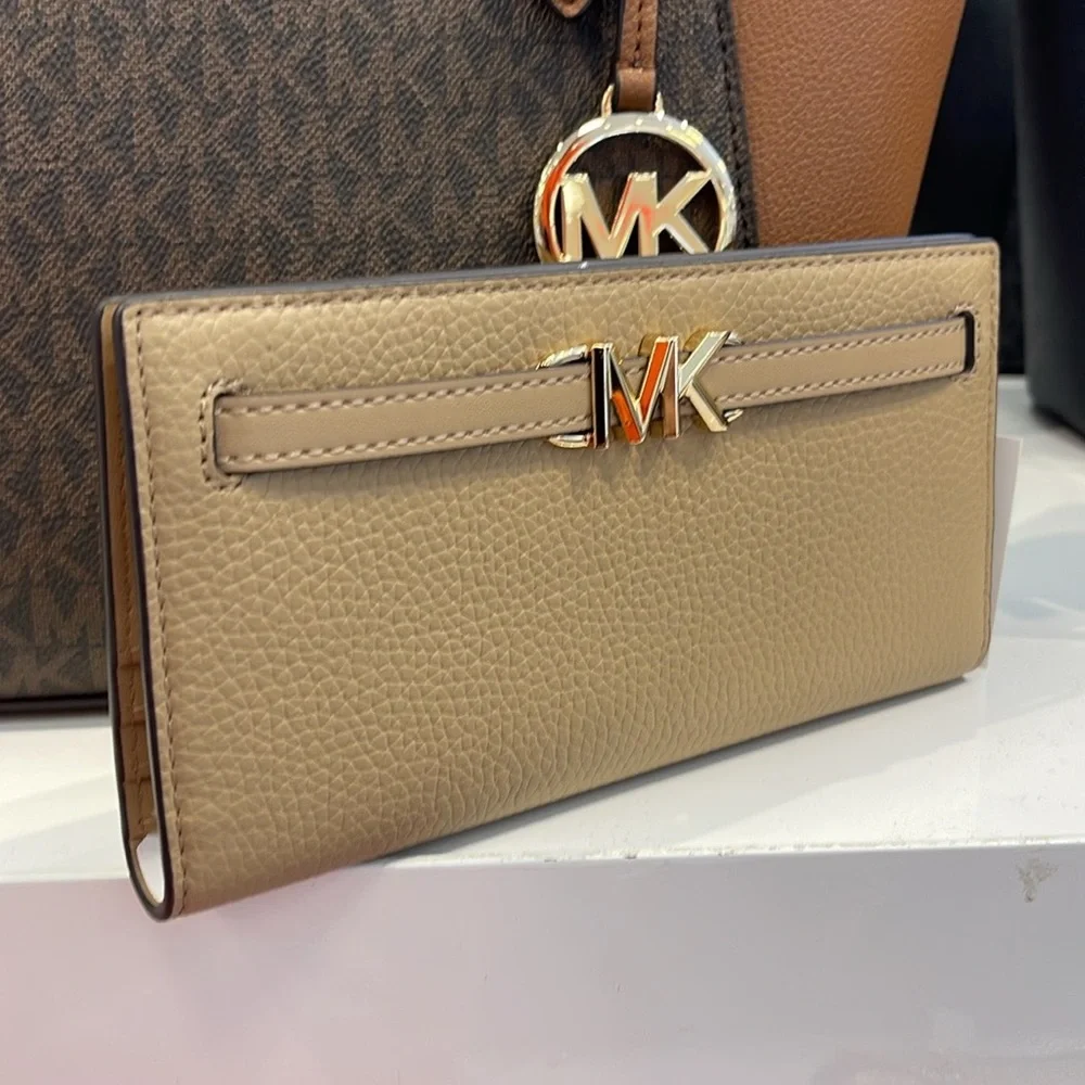 Michael Kors tanneries shine