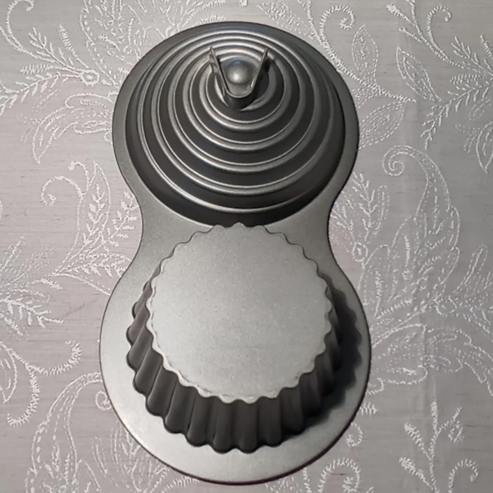 Wilton nwot includes