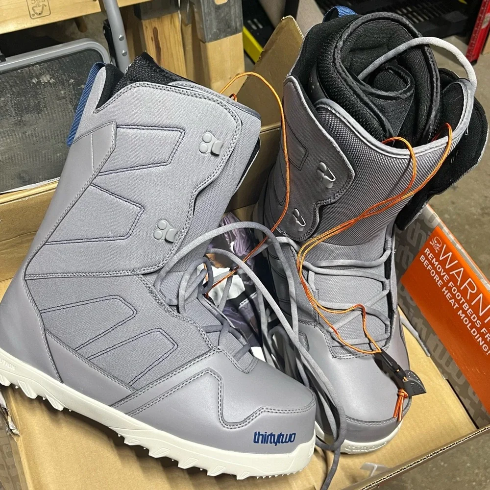 thirtytwo featuring comfort