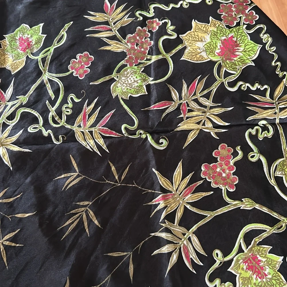 Vintage Exotic Floral Print Scarf