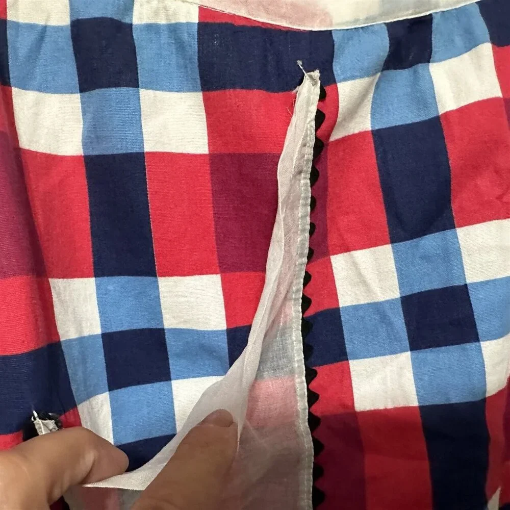 N/A vintage apron