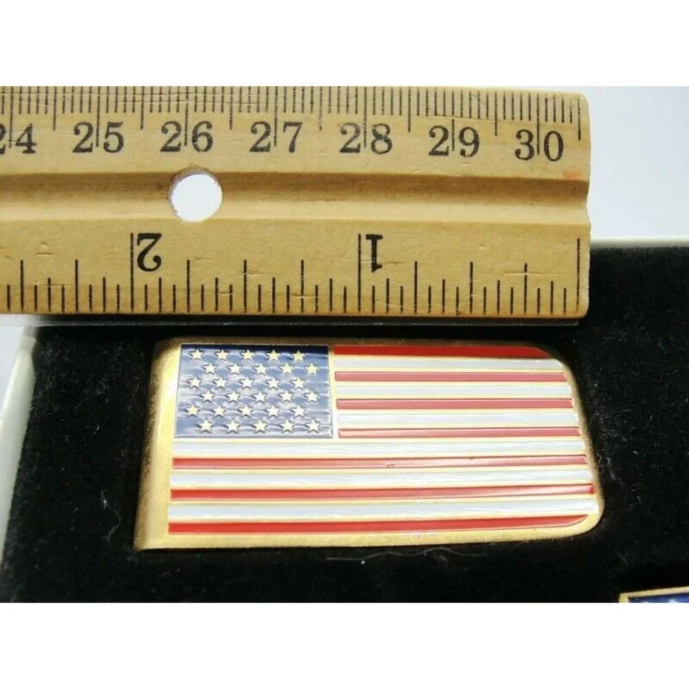 Unbranded patriotism stripes