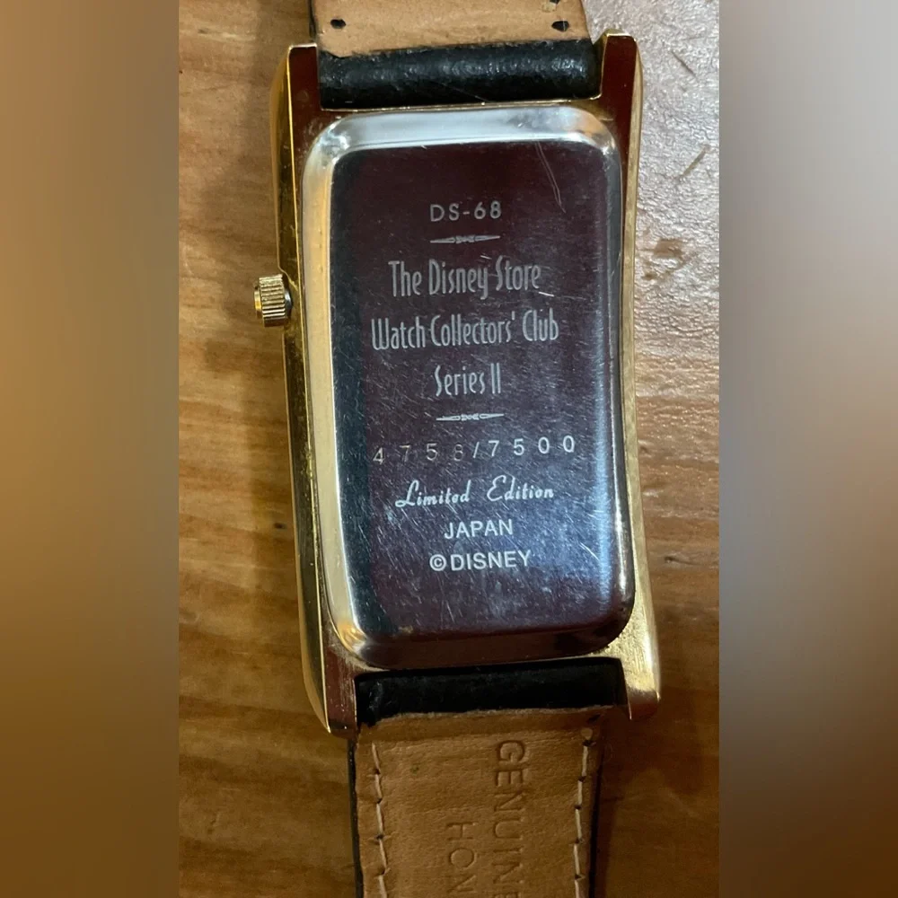 Disney: Cinderella and Prince Charming vintage limited edition 4758/7500 watch.