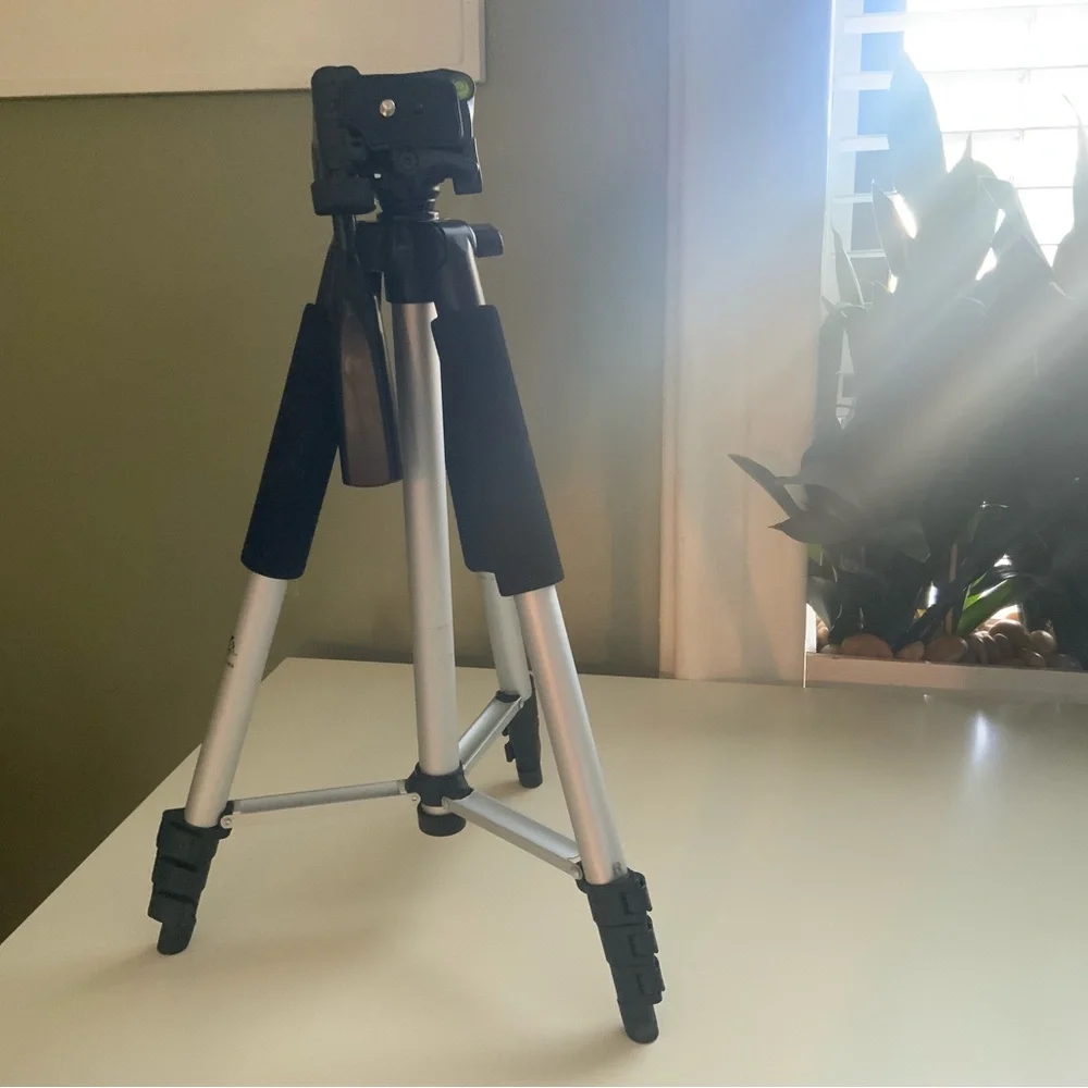 XIT Photo PRO SERIES TRIPOD FOR CAMCORDS & DSLRs NEW