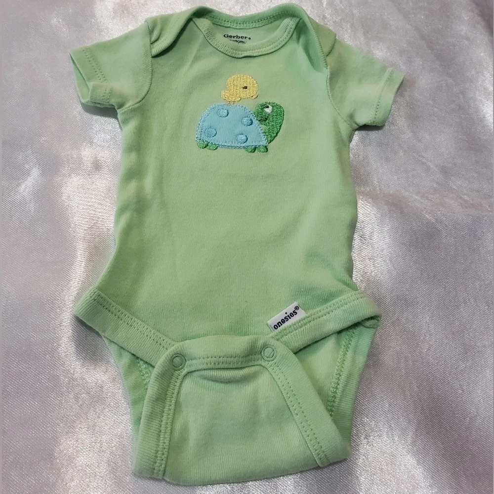 a set of 4 baby girl pajamas gerber newborn 0 months