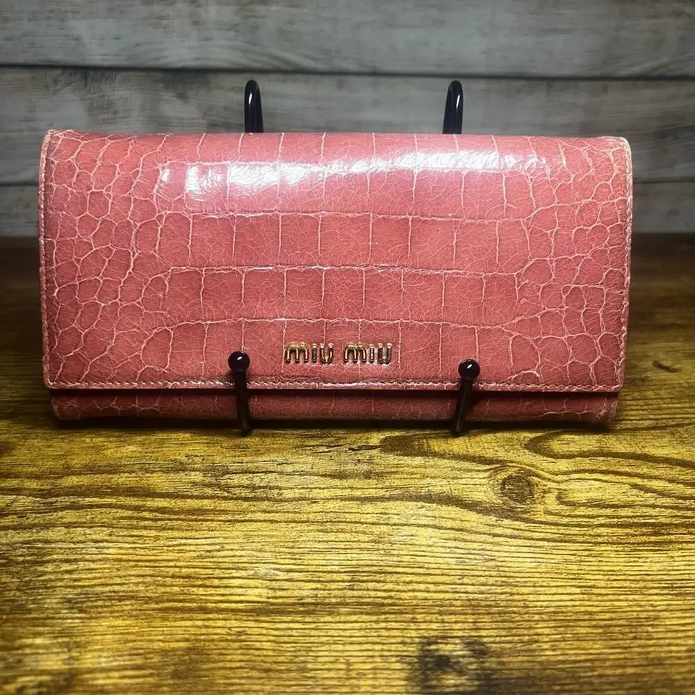 Miu Miu - Continental Wallet - Croc Embossed- Pink