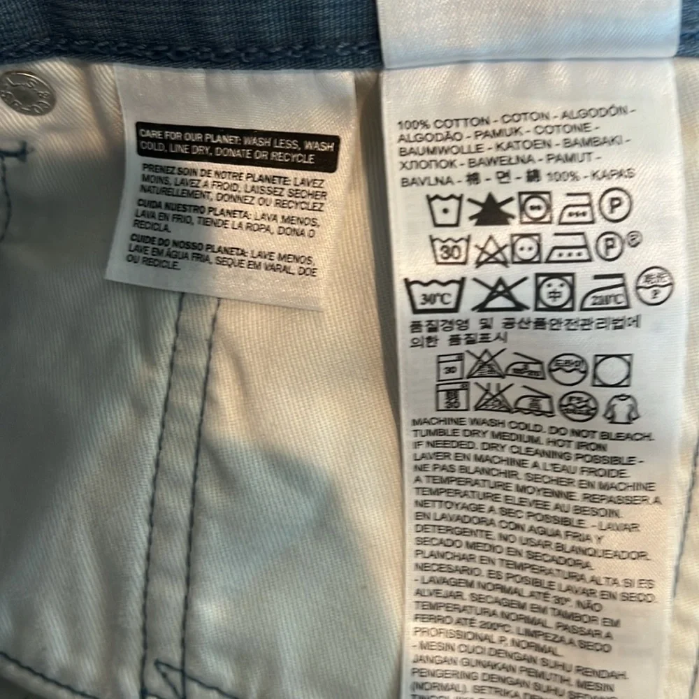 Levis 2” size vguc